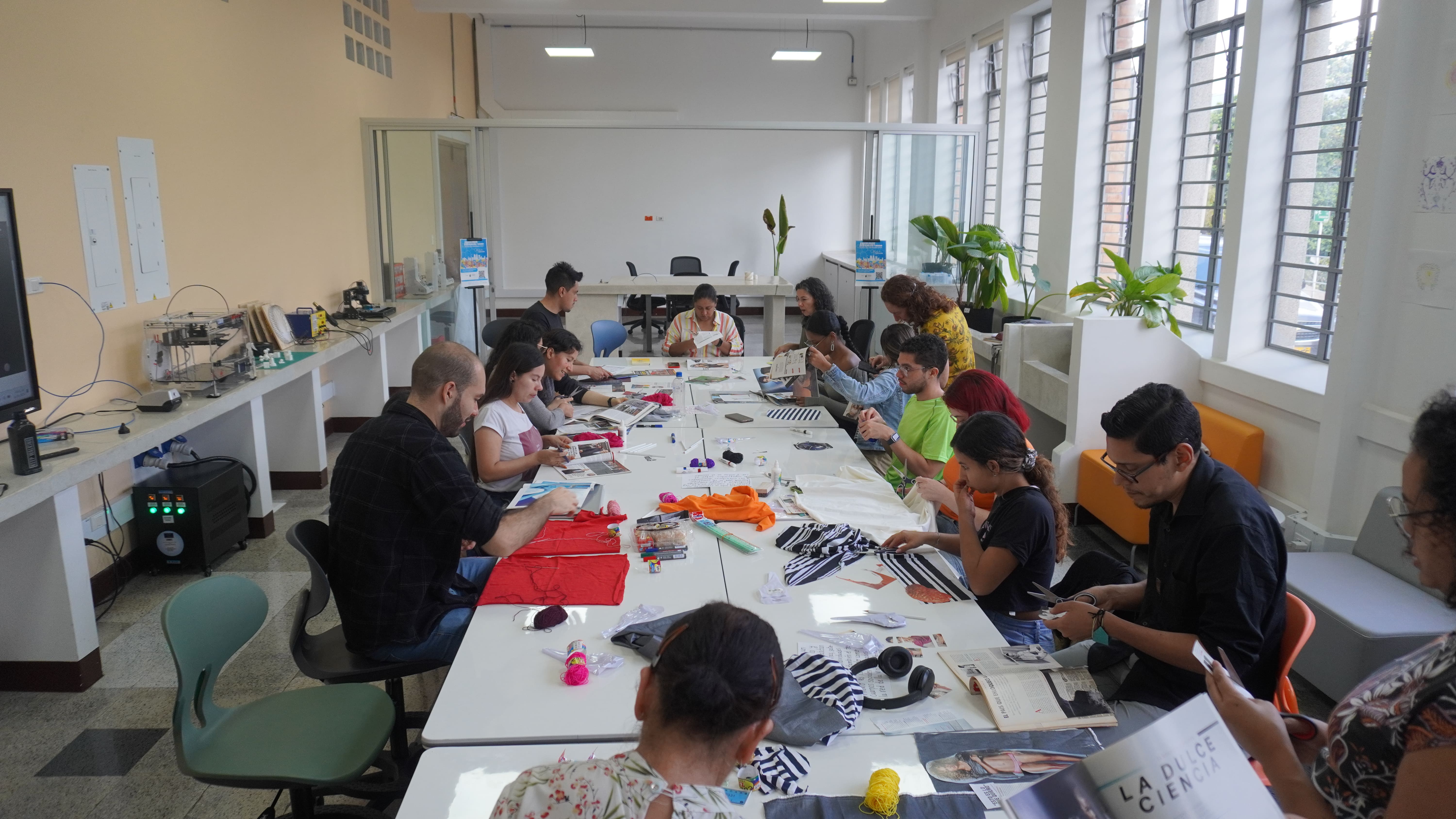 Students working in STEAM classroom